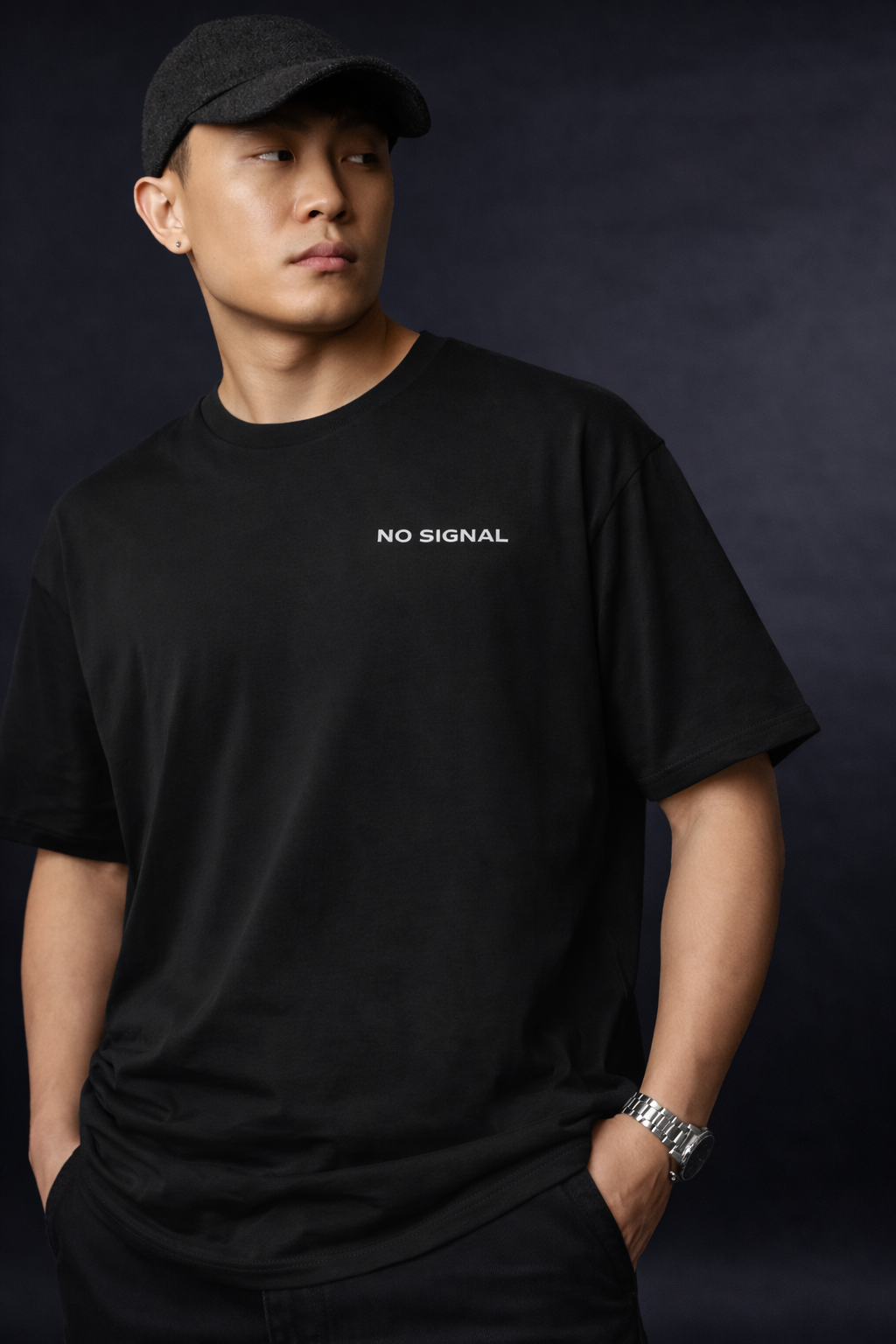NO SIGNAL — Oversized T-Shirt